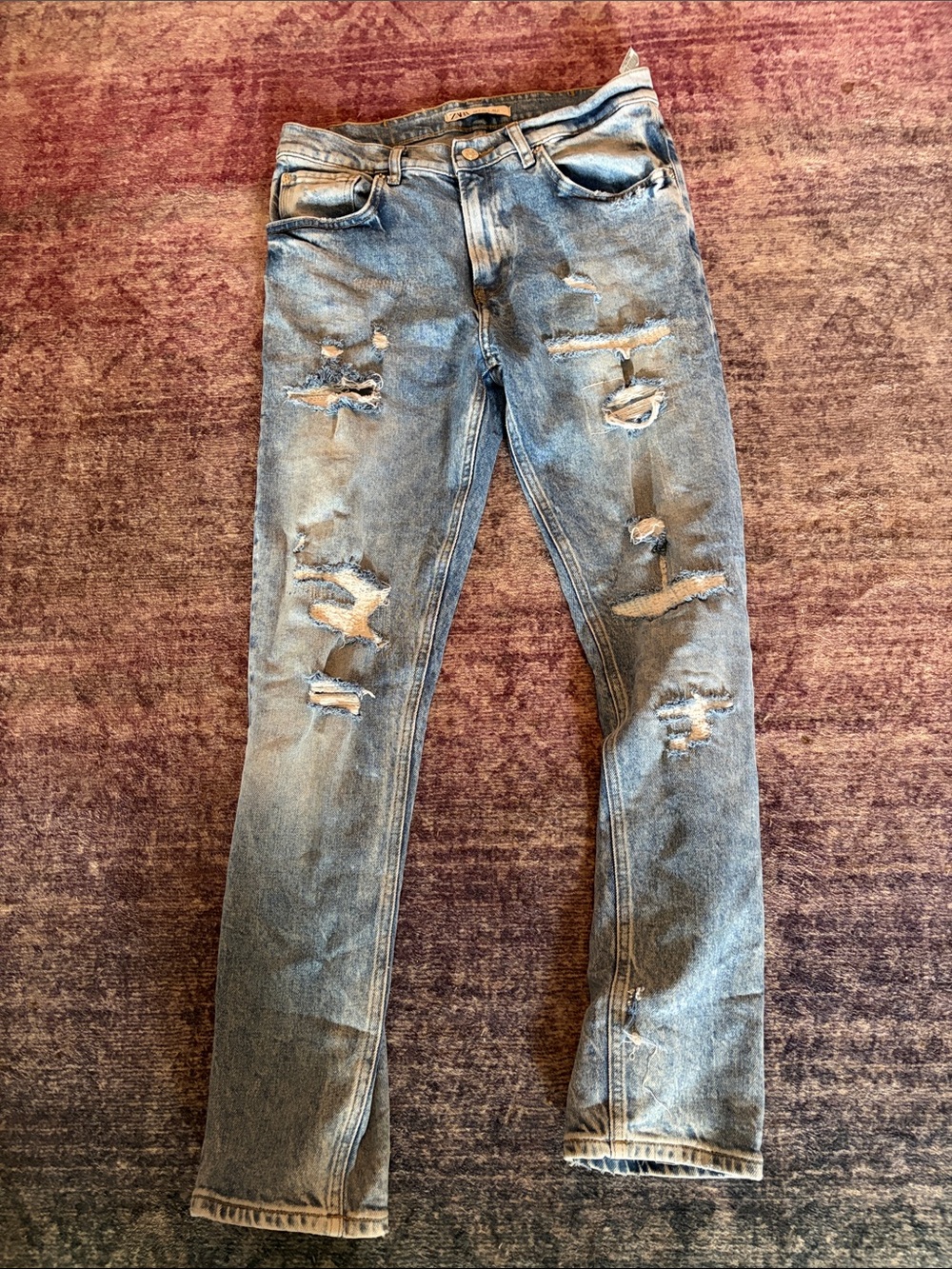 ZARA JEANS DISTRESSED HIGH RISE 31/30 FABULOUS!